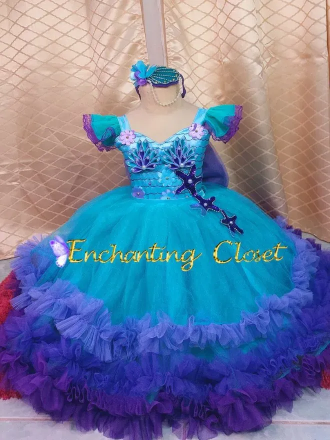 Gown