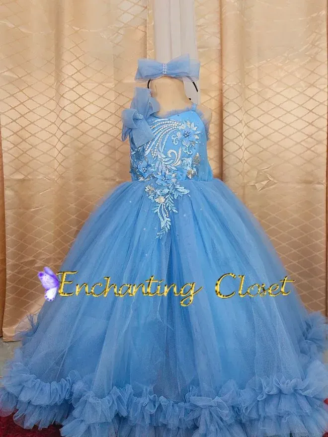 Gown