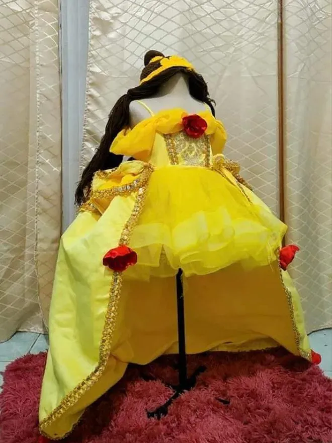 Costume