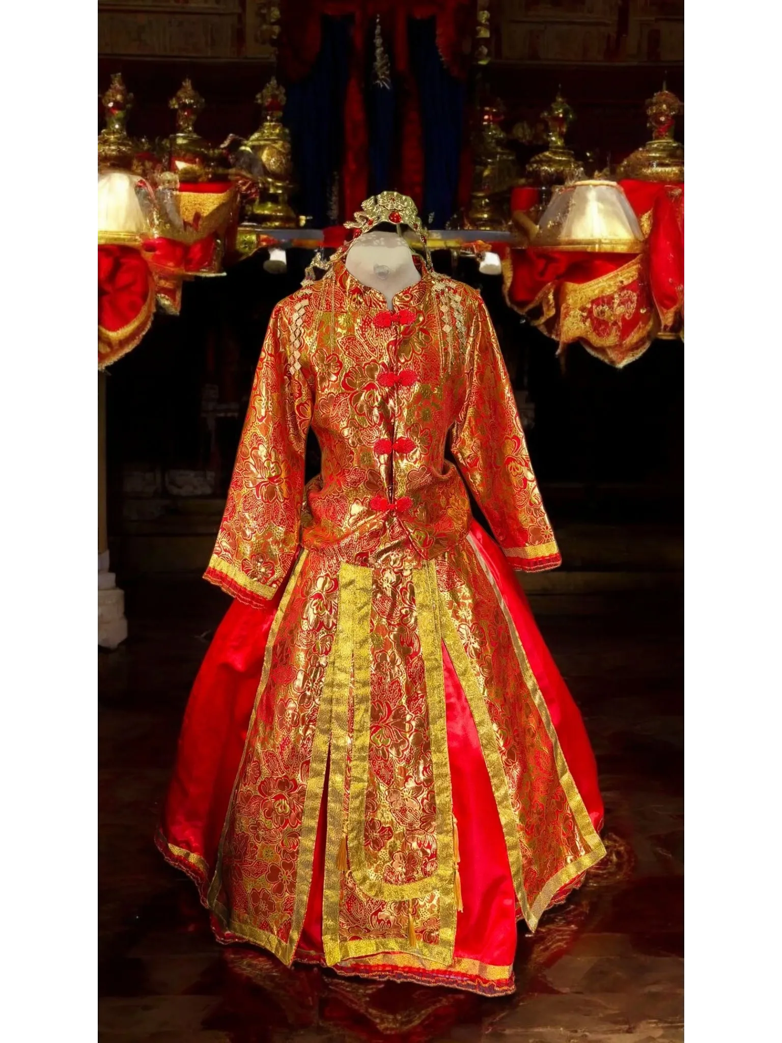 Costume